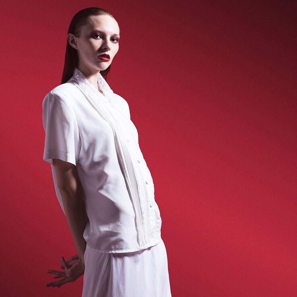 White button up blouse - Picture 1 of 2